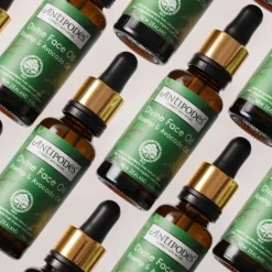 Antipodes Soin Jour & Nuit|Soin Naturel & Ecoresponsable|Divine                Huile de Rose Musquée & Huile d'avocat Bio