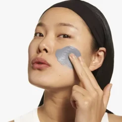 CLINIQUE Gommage & Exfoliant|Masque|All About Clean                Gommage + Masque Au Charbon 2-en-1