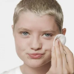 CLINIQUE Lotion & Soin Préparateur|Clarifying Lotion                Lotion Exfoliante 4 - Peaux grasses