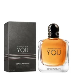 Homme GIORGIO ARMANI Eau De Toilette|Emporio Armani Stronger With You                Eau de Toilette