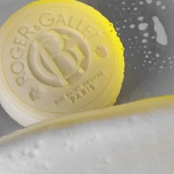 Homme Roger&Gallet Soin Corps & Cheveux|Soin Nettoyant Homme|Cologne Twist                Pain Nettoyant 3 en 1 Corps-Visage-Cheveux